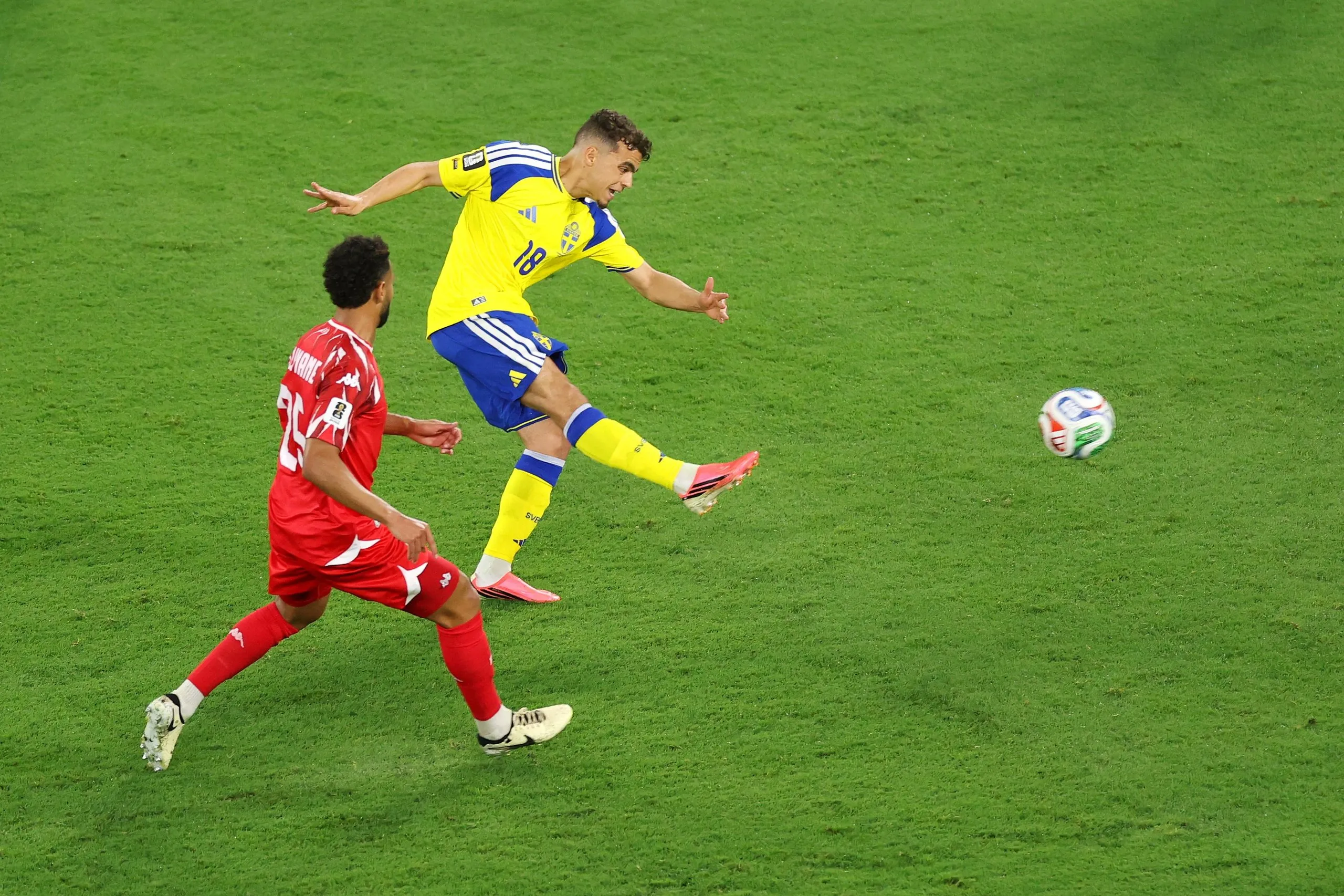 Yasin Ayari of Sweden scores his team’s first goal against Tunisia at the Monterrey Stadium. He scored twice in the match, both with strikes from outside the area.