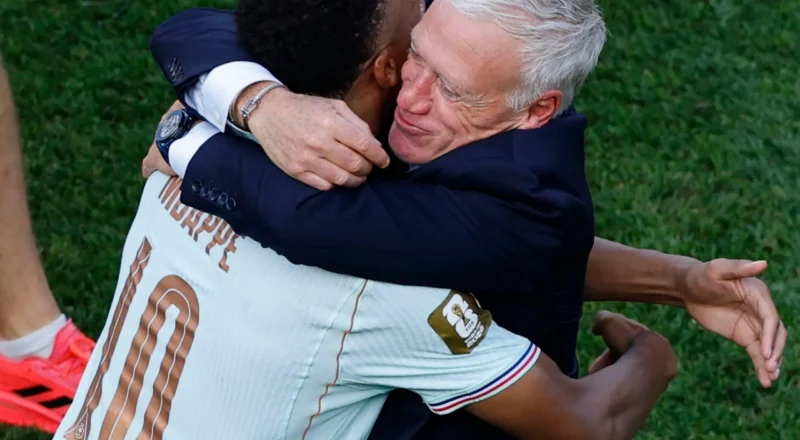 France maul meek Morocco to reach semi-finals | World Cup Daily – video